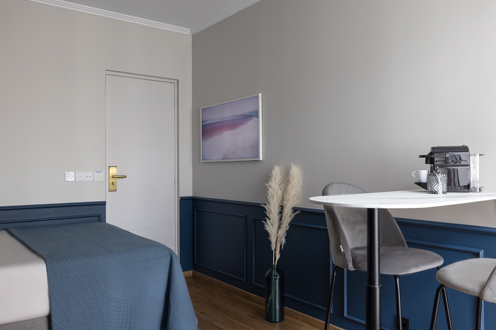 Espace nuit et coin repas du Studio Cosy